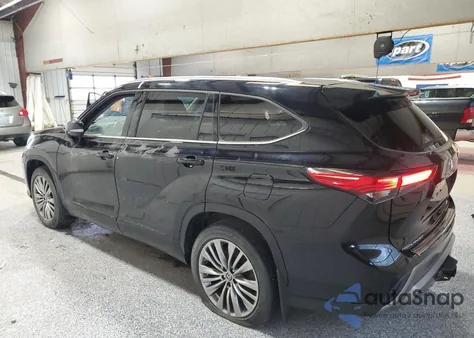2021 Toyota Highlander Platinum z USA, uszkodzony, nr VIN 5TDFZRBH2MS159788